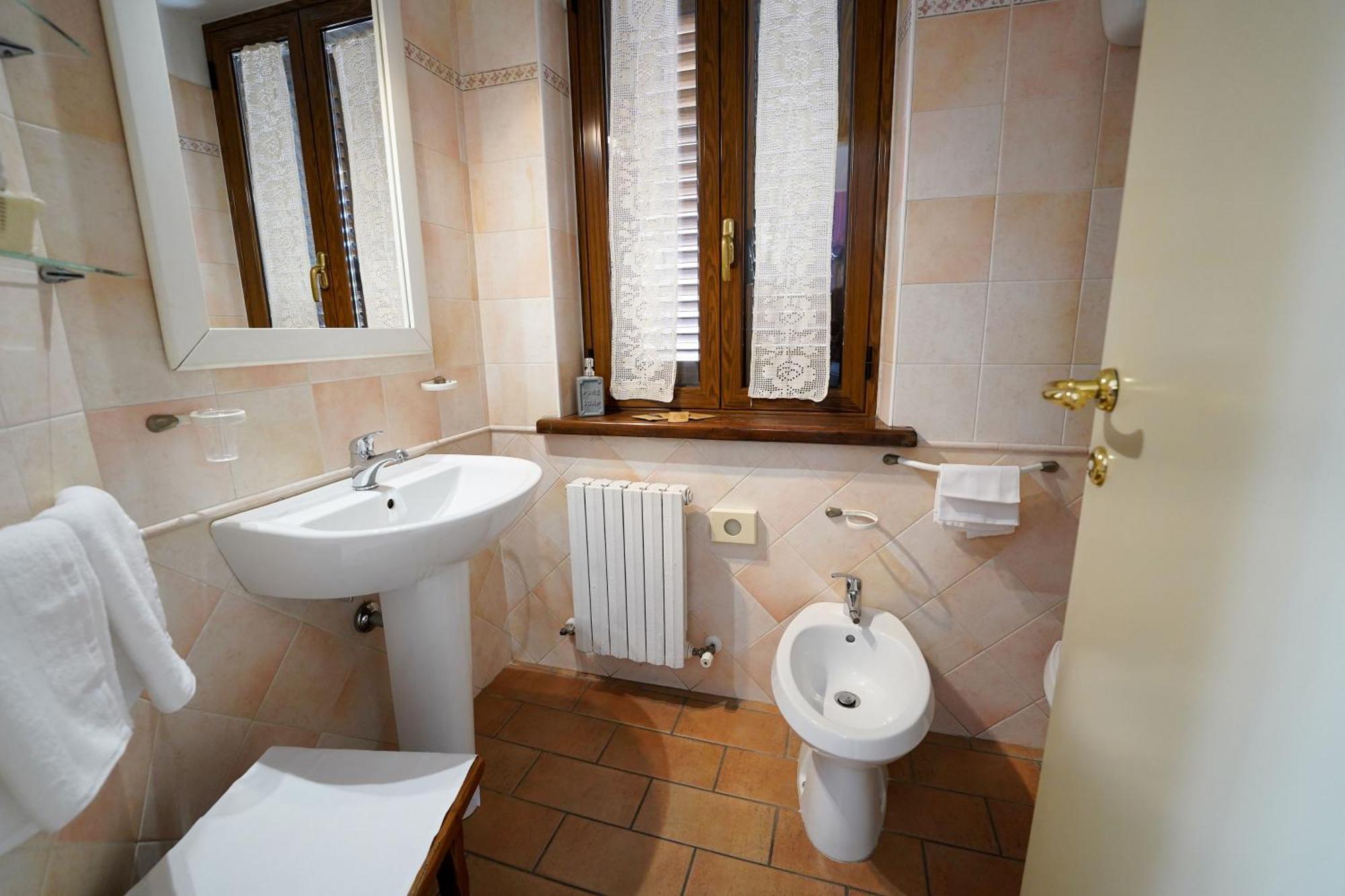 Camere Il Cantico Assisi Luaran gambar