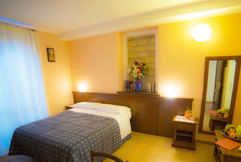 Camere Il Cantico Assisi Luaran gambar